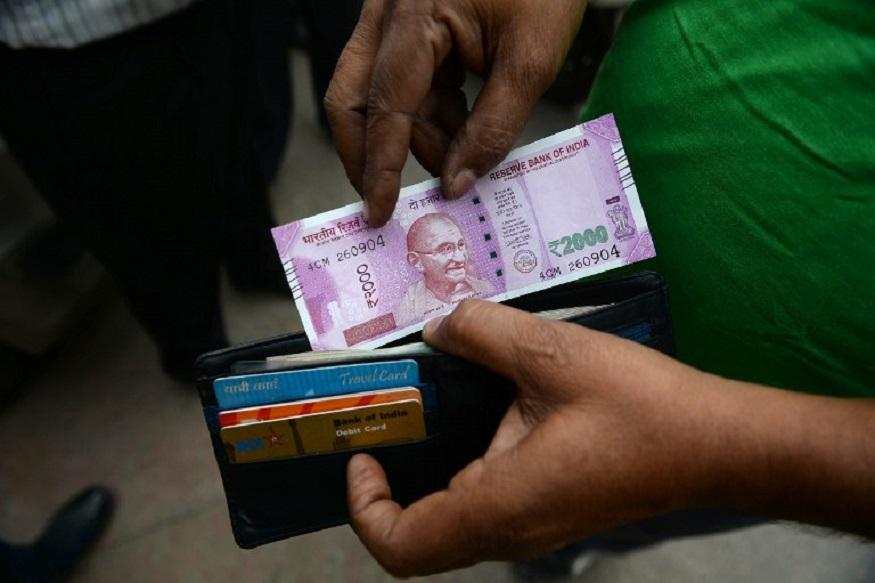 नोटबंदी भी काम न आई, पाकिस्तान ने बना लिए 2000 रुपये के नकली नोट