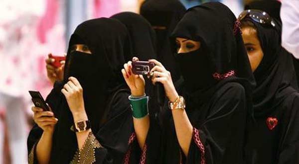 मोदी सरकार ने किया बुर्के का सम्मान, मुस्लिम महिलाओं को दिया सबसे बड़ा हक