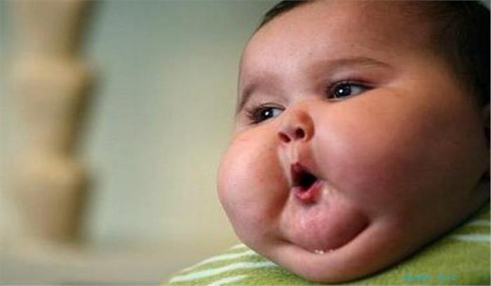 8 महीने की बच्ची का वजन 20 किलो, परिवार वालों से ज्यादा खा लेती है खाना