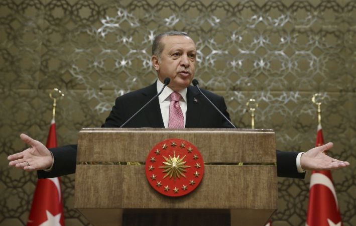 तुर्की में बढ़ेगी राष्ट्रपति की शक्तियां, जनमत संग्रह में राष्ट्रपति शासन प्रणाली को बहुमत