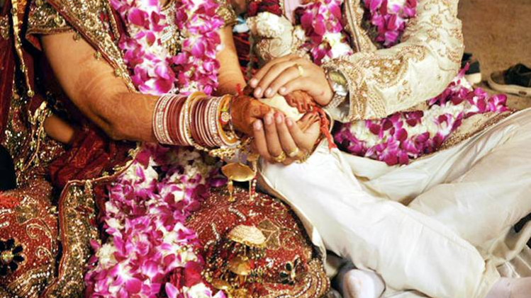 दिल्ली में खाप पचांयत का फरमान, शादी की तो हमसे बुरा कोई नहीं होगा