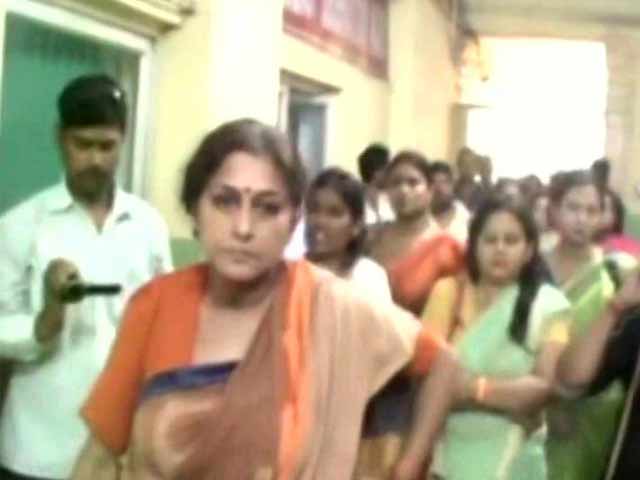 बड़ी खबर: बीजेपी सांसद के बिगड़े बोल, कहा पश्चिम बंगाल से महिलाएं बिना रेप के वापिस नहीं आ सकती, देखे वीडियो