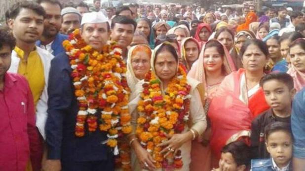 निकाय चुनाव: BJP की आंधी के बीच भी एटा नगर पालिका से निर्दलीय गांधी की जीत